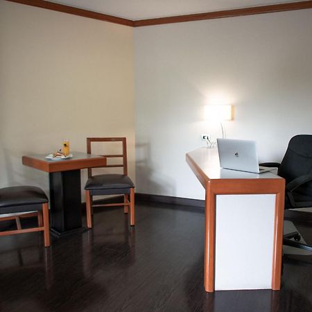 Hotel Abastos Plaza Mexico Extérieur photo